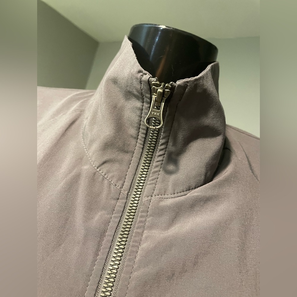 Women’s Columbia Lightweight Jacket ( small ) - Picture 2 of 6